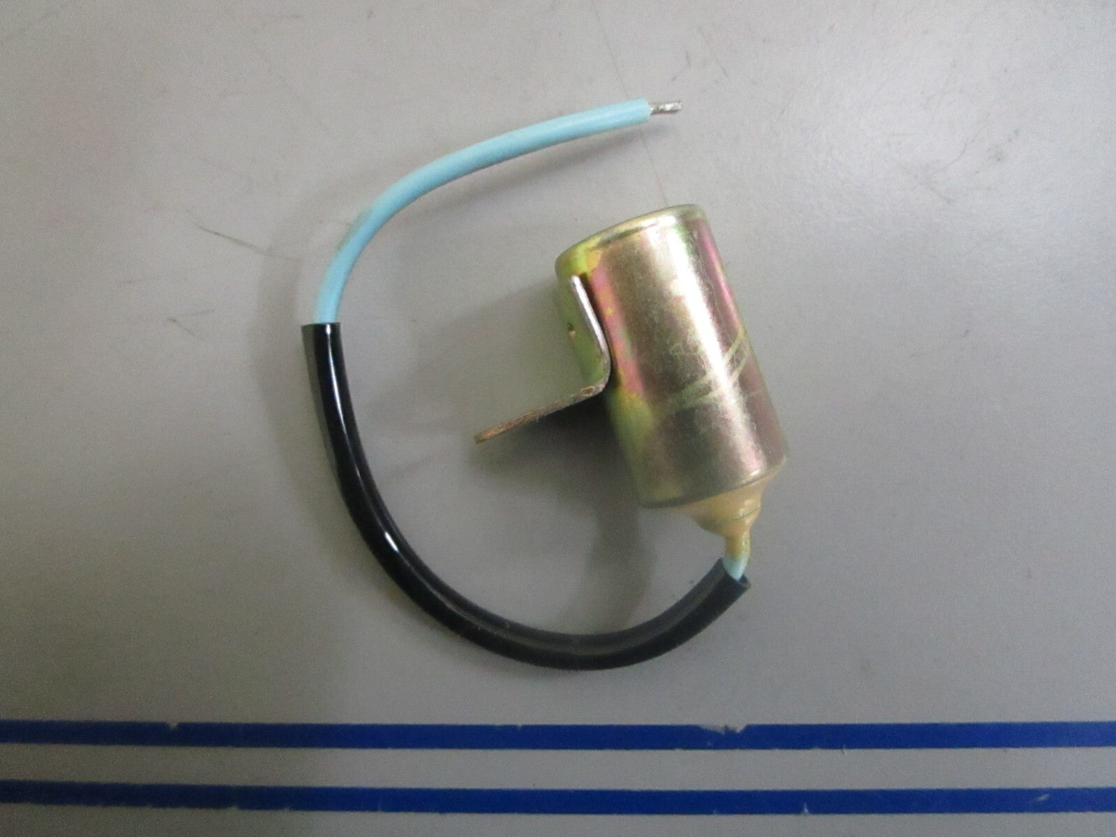 *NEW OEM* 0810 OMC Johnson Evinrude Condenser 115554 0115554