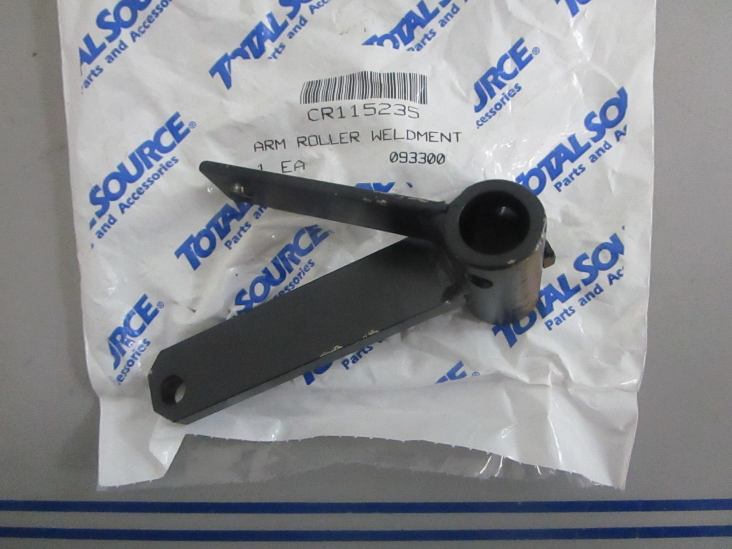 NEW CR115235 Total Source Arm Roller Weldment For: Crown 0820