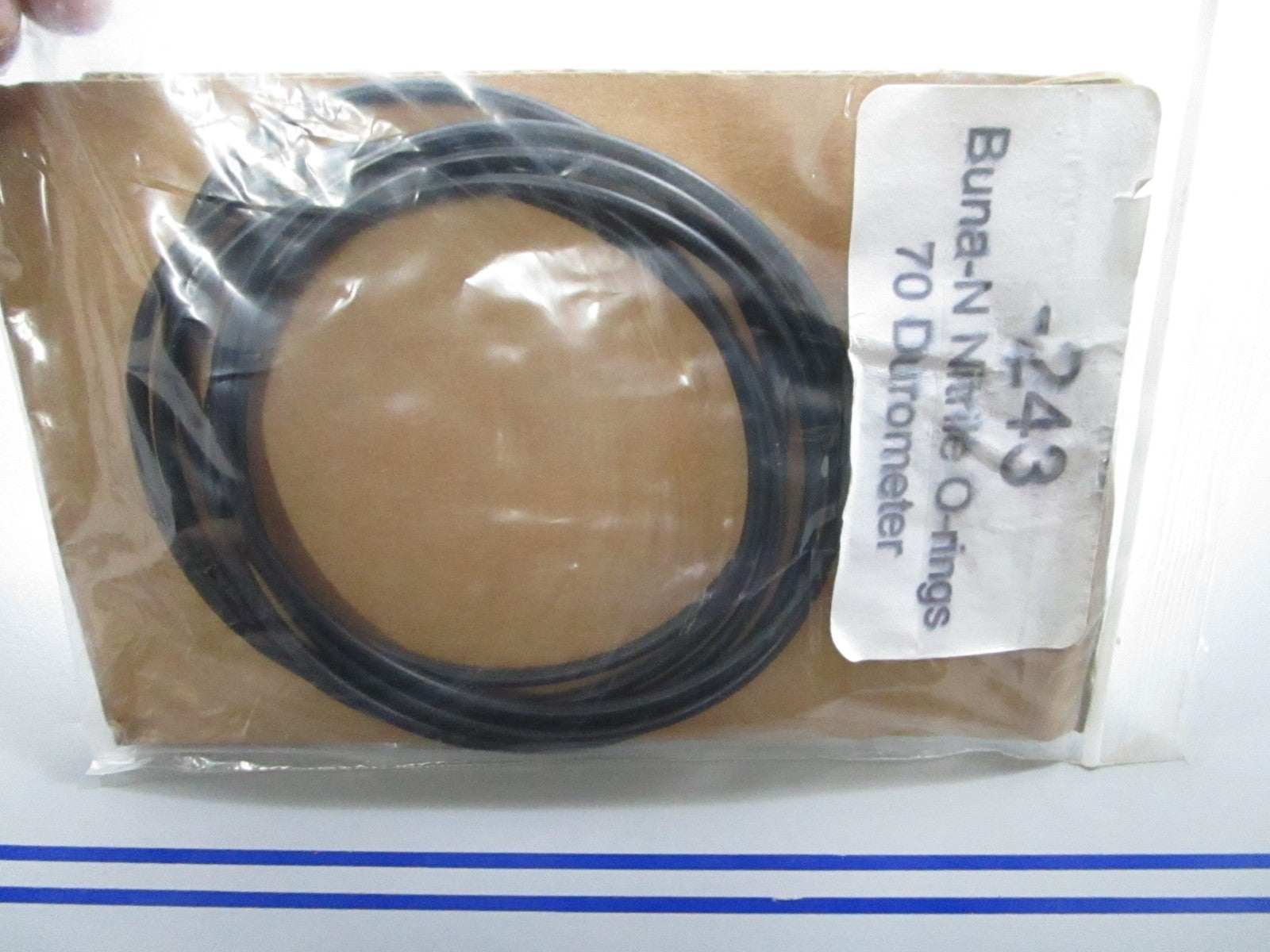 *NEW* (LOT OF 6) 0810 Buna-N Nitrile O-Ring -243