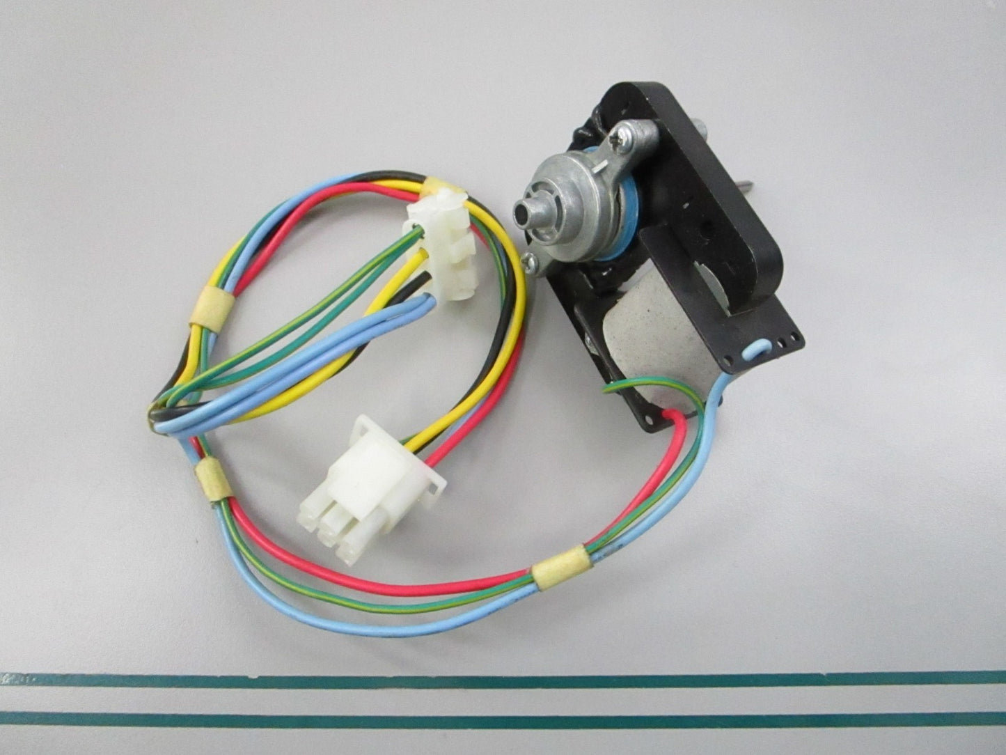 NEW OEM 241854401 Electrolux Evaporator Motor & Harness 0810