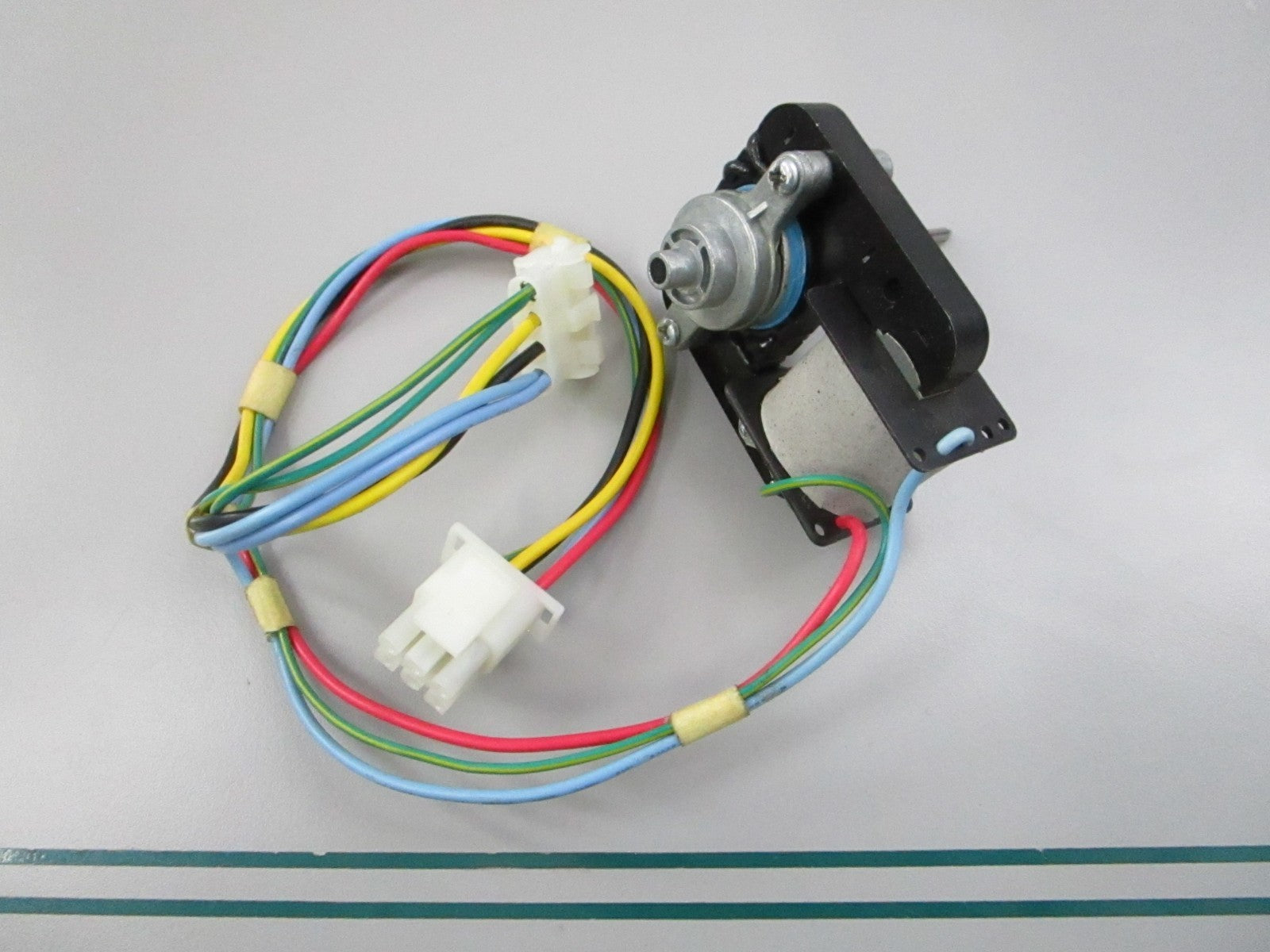NEW OEM 241854401 Electrolux Evaporator Motor & Harness 0810