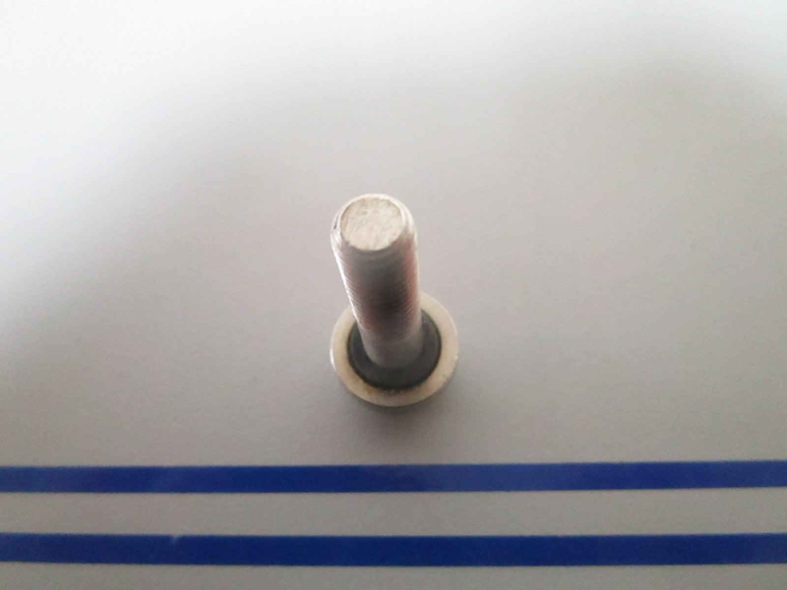 NEW OEM 313563 0313563 OMC Johnson Evinrude Screw 0810