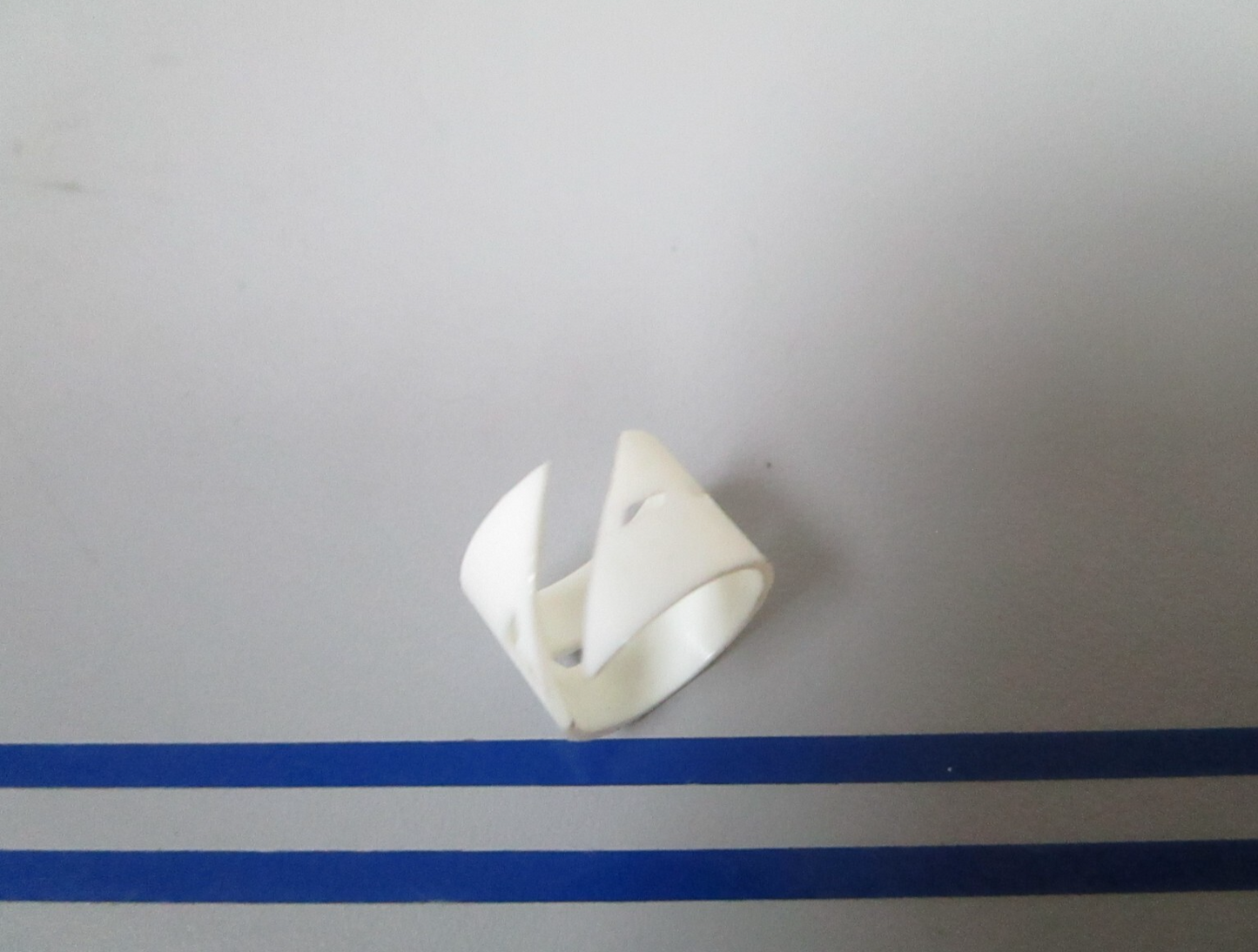 *NEW OEM* 0810 OMC Johnson Evinrude Lower Level Bearing 331918 0331918