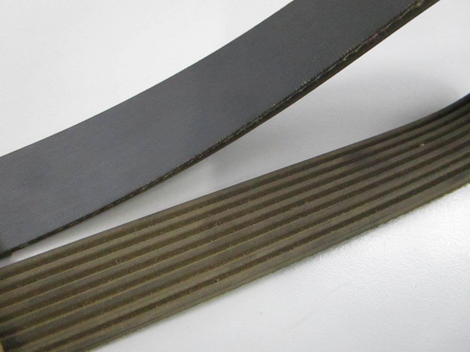 Gates NEW Micro-V Serpentine Belt K080893 8-Rib 89.875" 0810