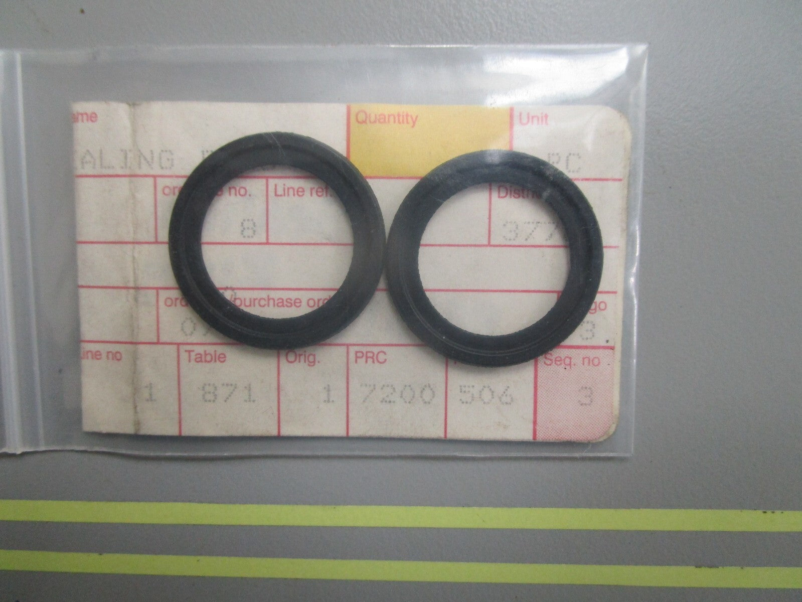*NEW OEM* (LOT OF 2) 0810 Volvo Penta Sealing Ring 831617