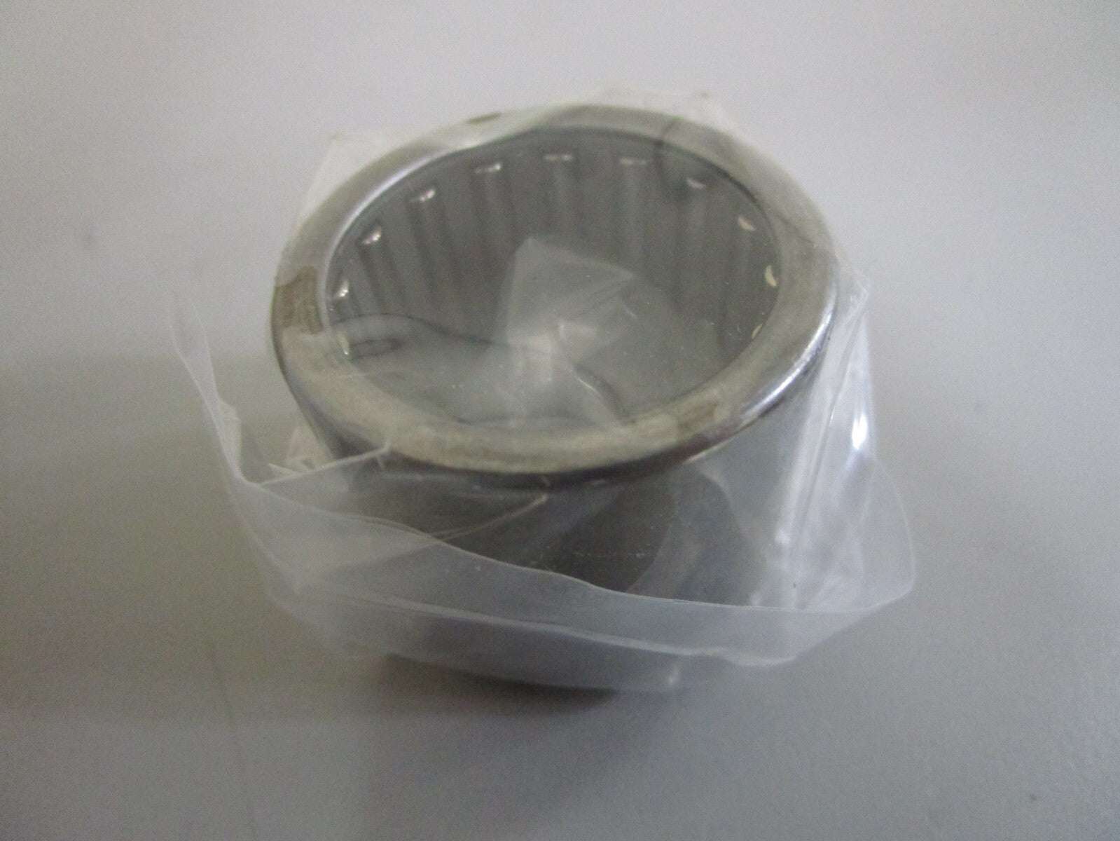 *NEW OEM* 0820 OMC Johnson Evinrude Bearing 5034143