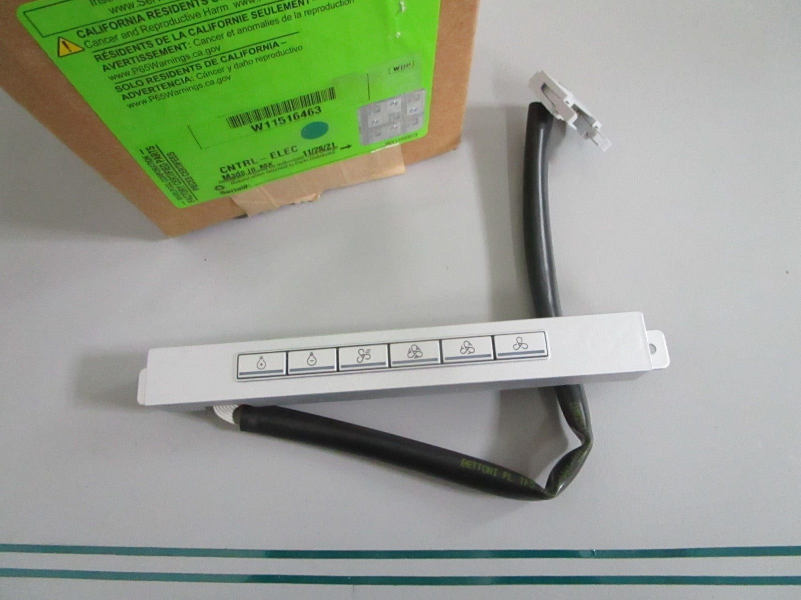 Whirlpool W11516463 NEW OEM Range Hood Slider Genuine Factory Part NOS Part 0820