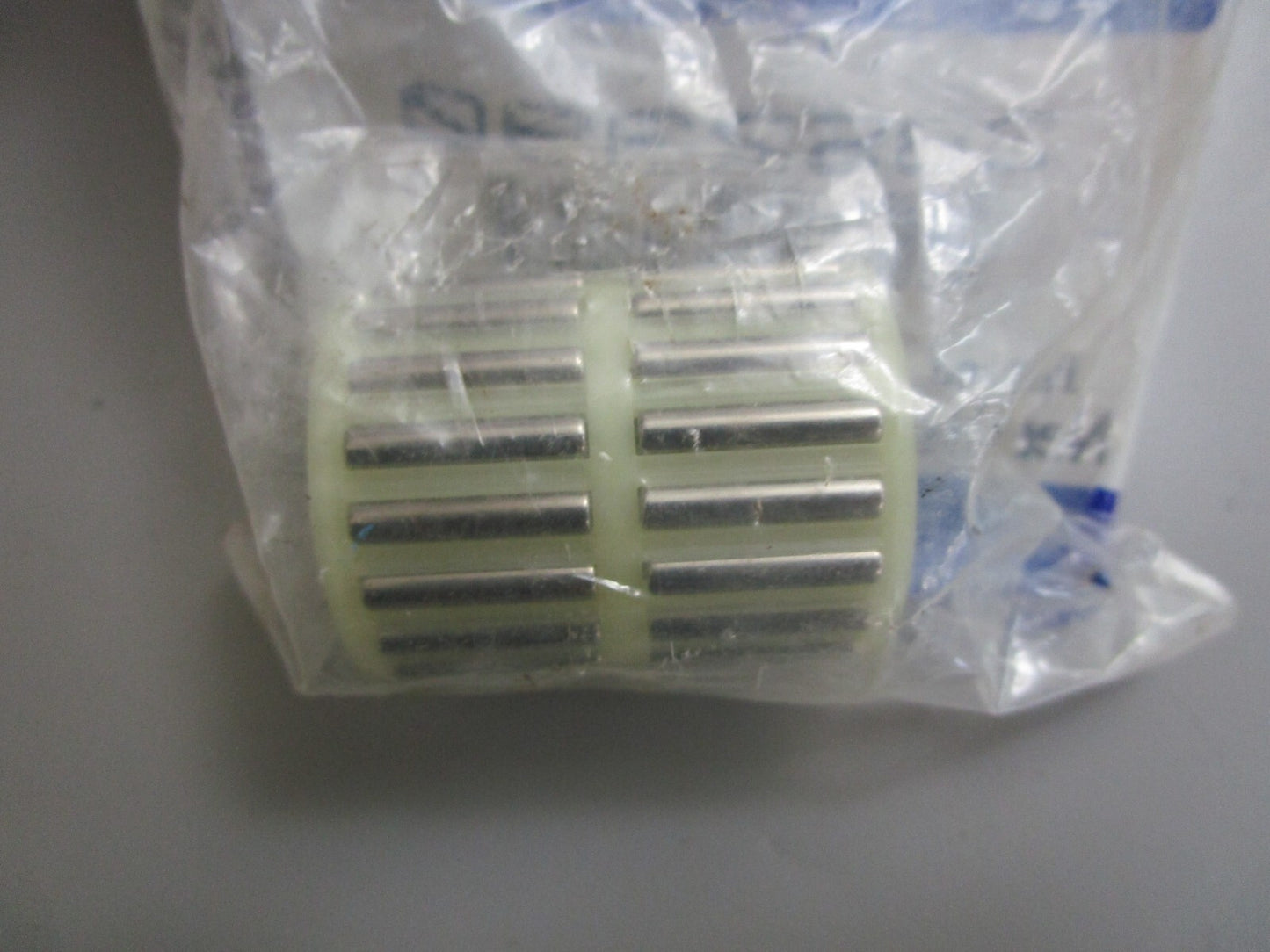 *NEW OEM* 0810 Volvo Penta Needle Bearing 3852390