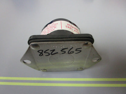 *NEW OEM* 0810 Volvo Penta Solenoid 852565