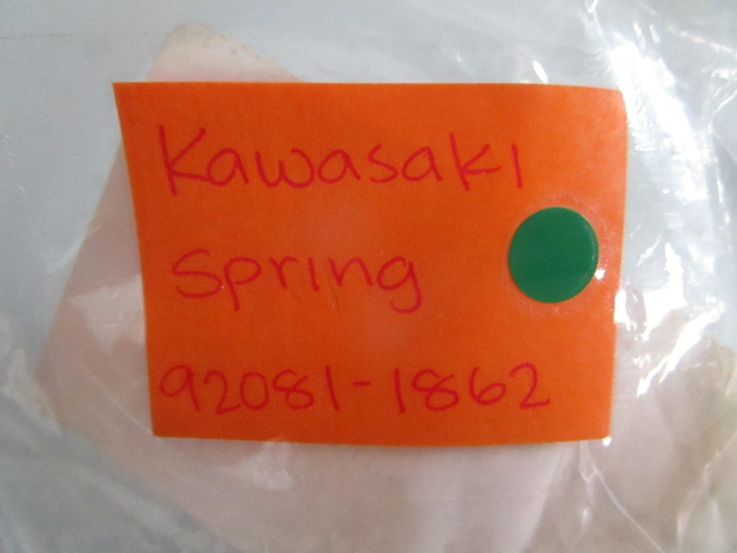 NEW OEM 92081-1862 Kawasaki Spring 0820