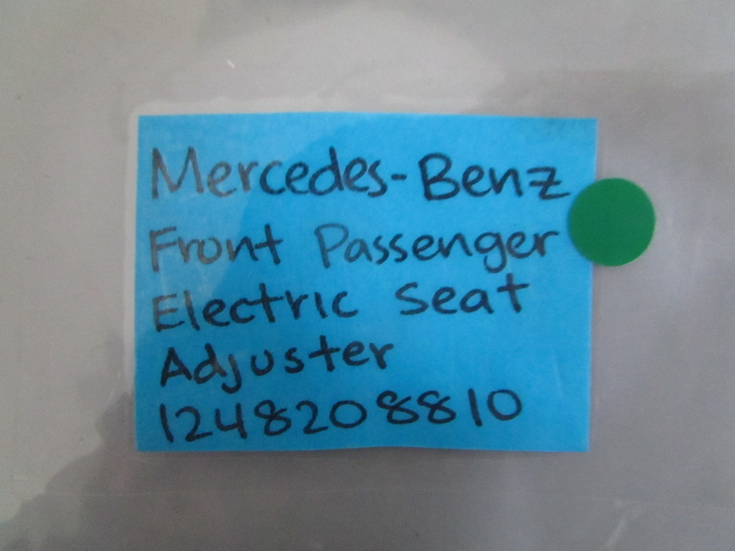 NEW OEM 1248208810 Mercedes-Benz Front Passenger Electric Seat Adjuster 0820