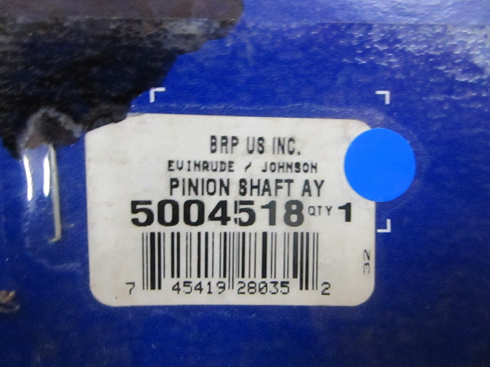 *NEW OEM* 0810 OMC Johnson Evinrude Pinion Shaft Assembly 5004518