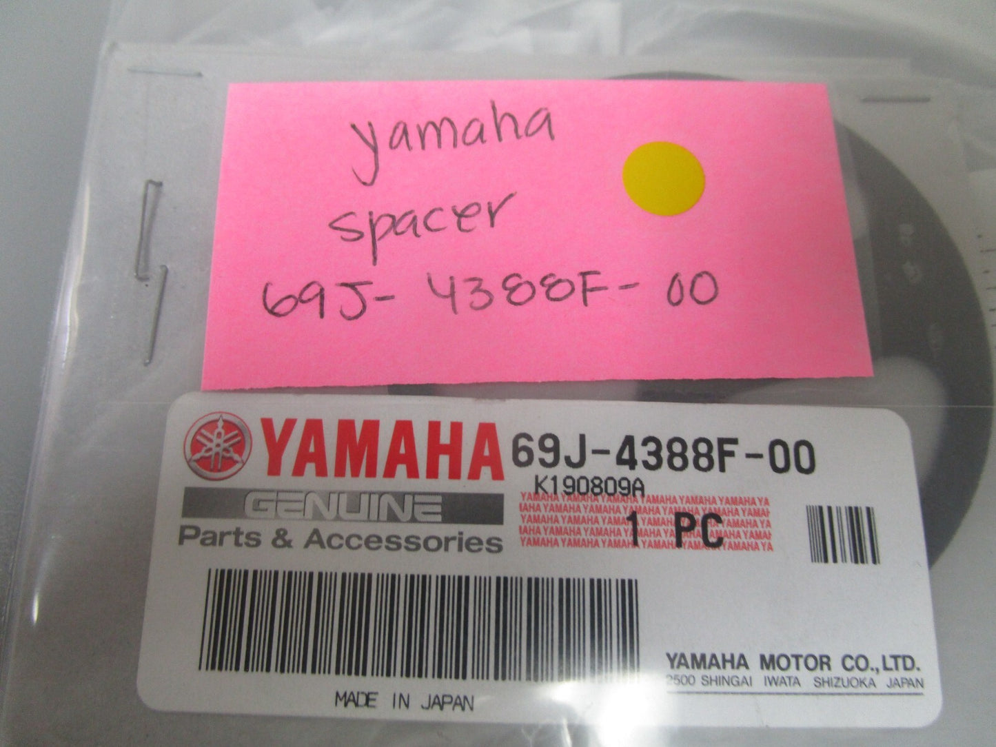 *NEW OEM* 0810 Yamaha Spacer 69J-4388F-00