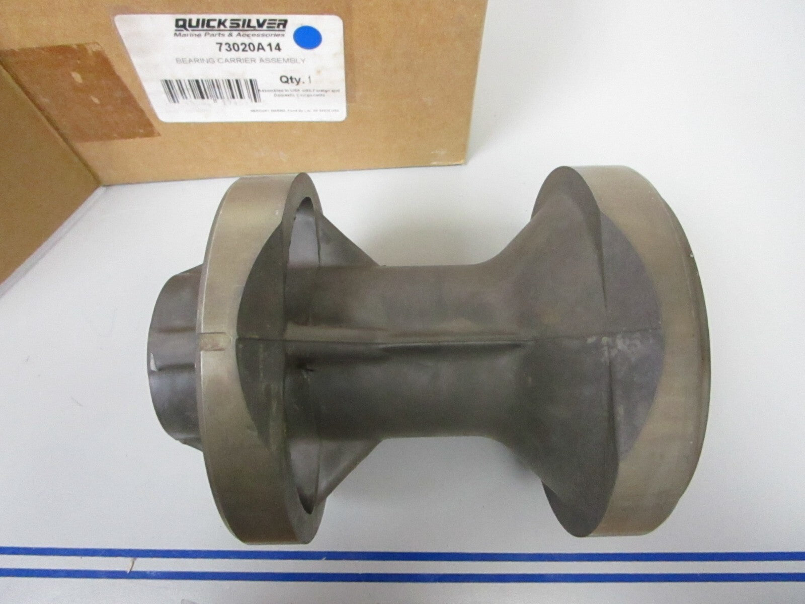 *NEW OEM* 0720 Mercury Quicksilver Bearing Carrier 73020A14