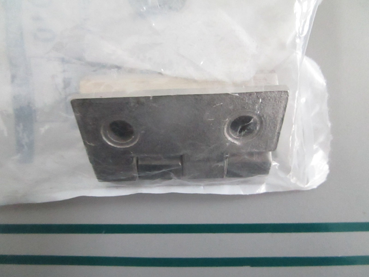 NEW OEM 509.100.0010 HIAB Rear Door Hinge 0820