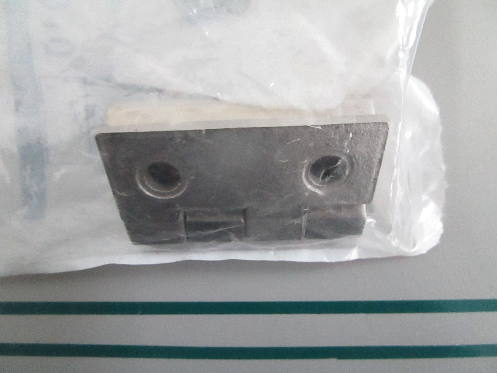 NEW OEM 509.100.0010 HIAB Rear Door Hinge 0820
