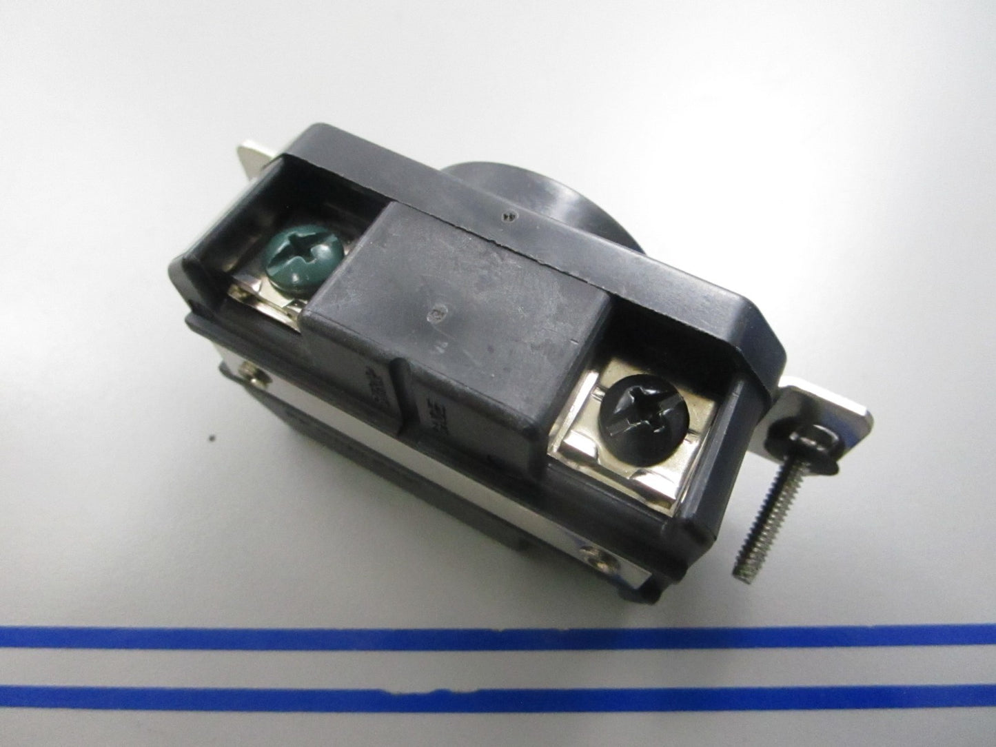 *NEW OEM* 0720 Marinco 12V- 24V Trolling Motor Receptacle 2018BR