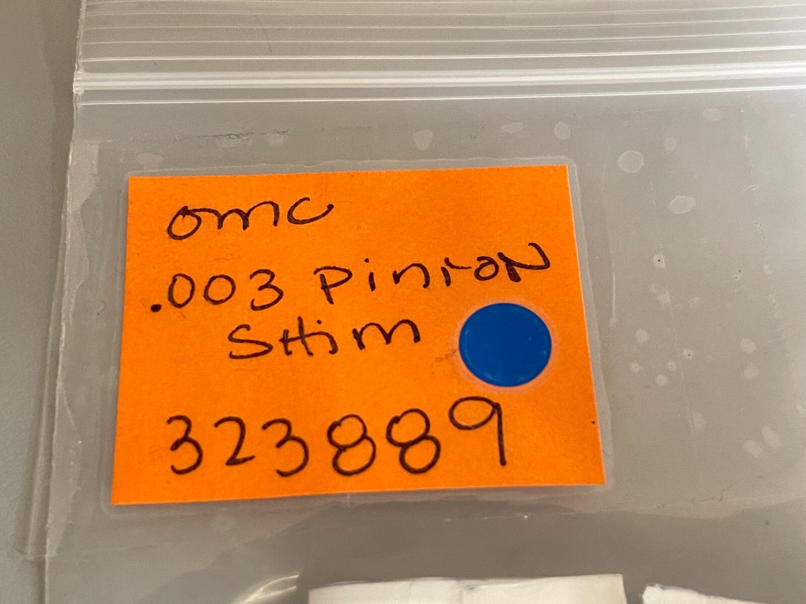 *NEW OEM* (LOT OF 2) 0810 OMC Johnson Evinrude .003 Pinion Shim 323889 0323889