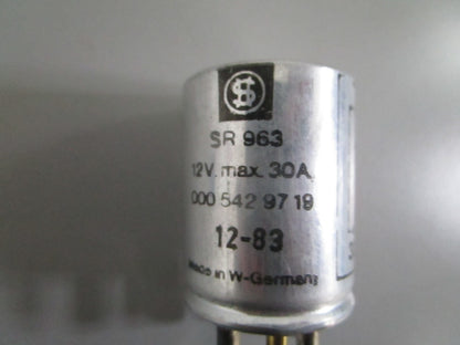 NEW OEM 0005429719 Mercedes-Benz 12V 30A Relay 0820