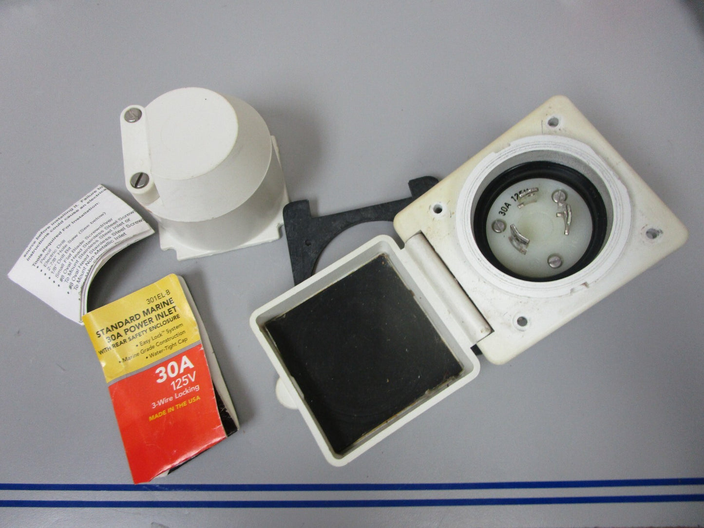 *NEW OEM* 0720 Marinco 30AMP 125V Power Inlet 301EL-B