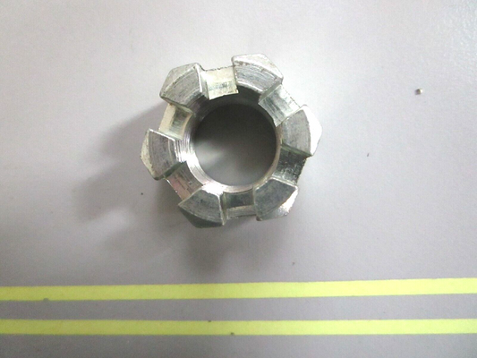 *NEW OEM* 0750 Volvo Penta NUT 955886
