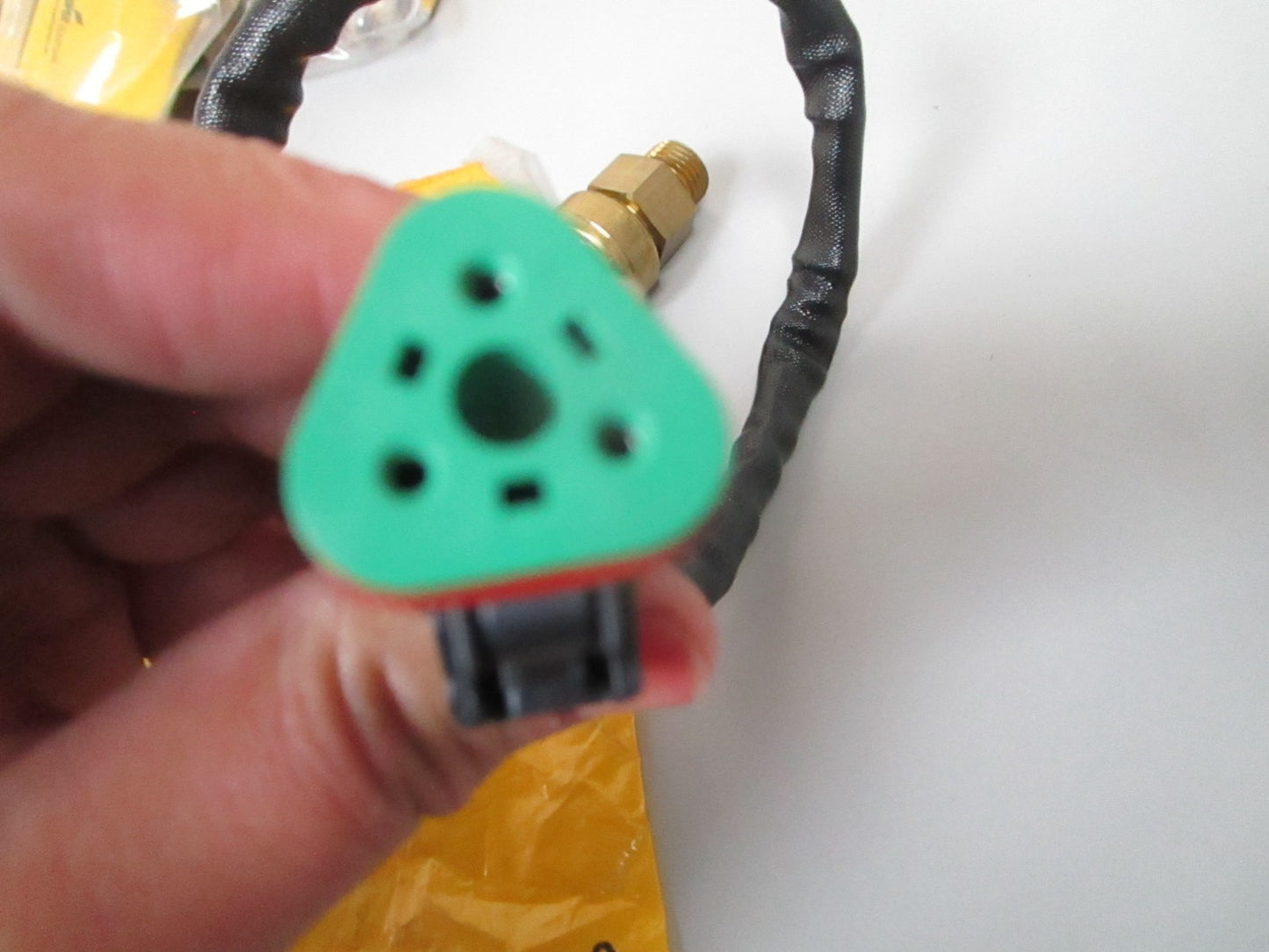 NEW OEM 194-6722 CAT Caterpillar Pressure Sensor 0720