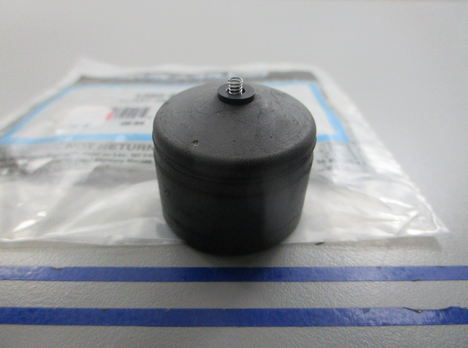 NEW OEM 1395-8673 Mercury Quicksilver Float Assembly 0810
