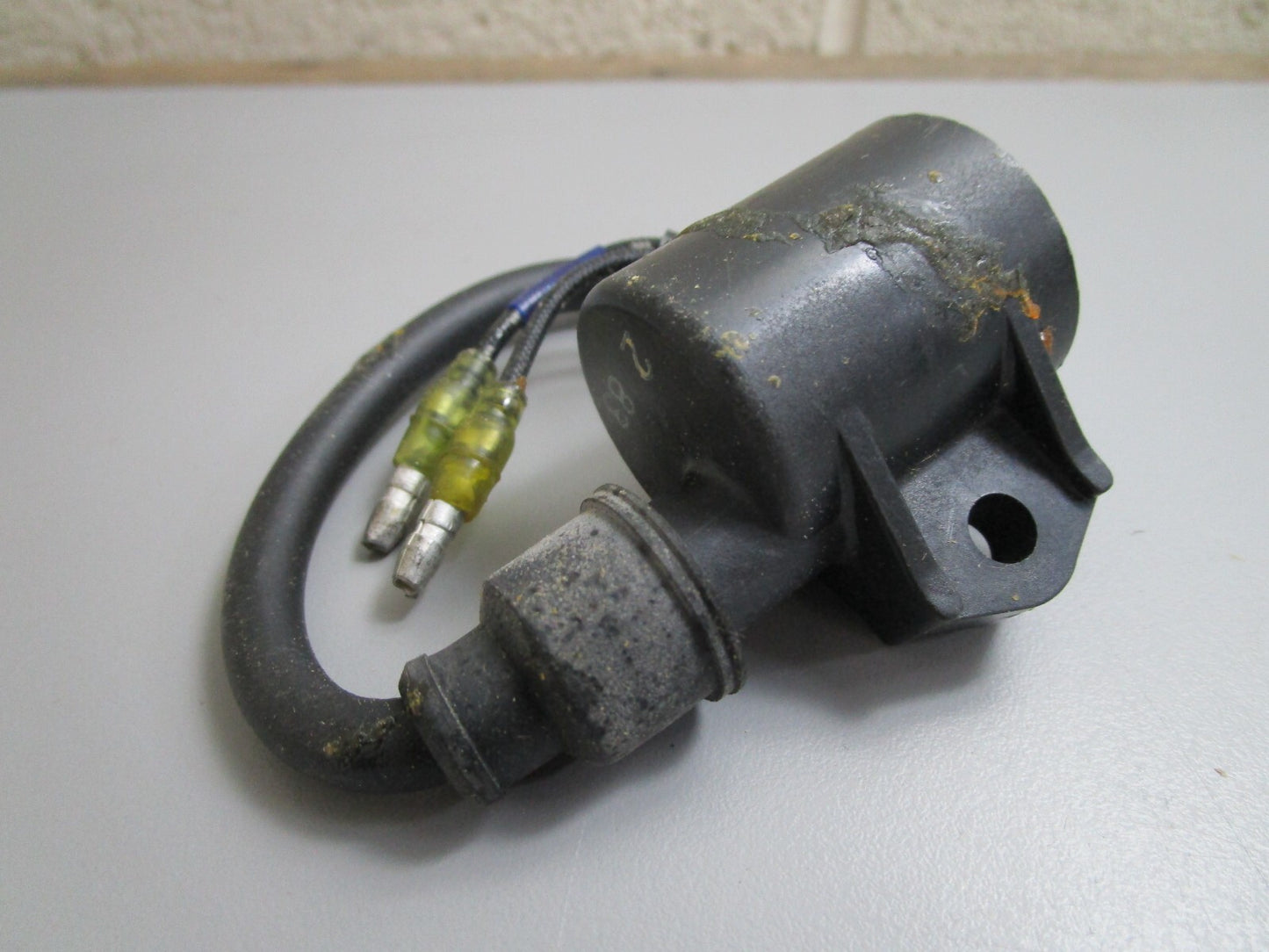 *NEW OEM* 0820 Suzuki Ignition Coil 33420-95600