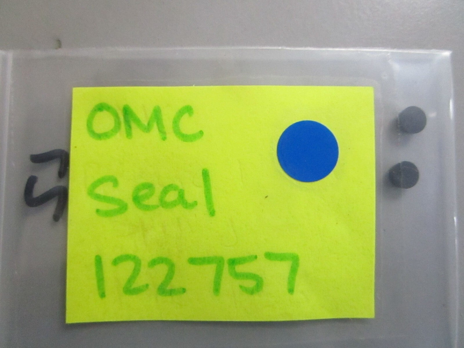 *NEW OEM* (LOT OF 2) 0770 OMC Johnson Evinrude Seal 122757 0122757