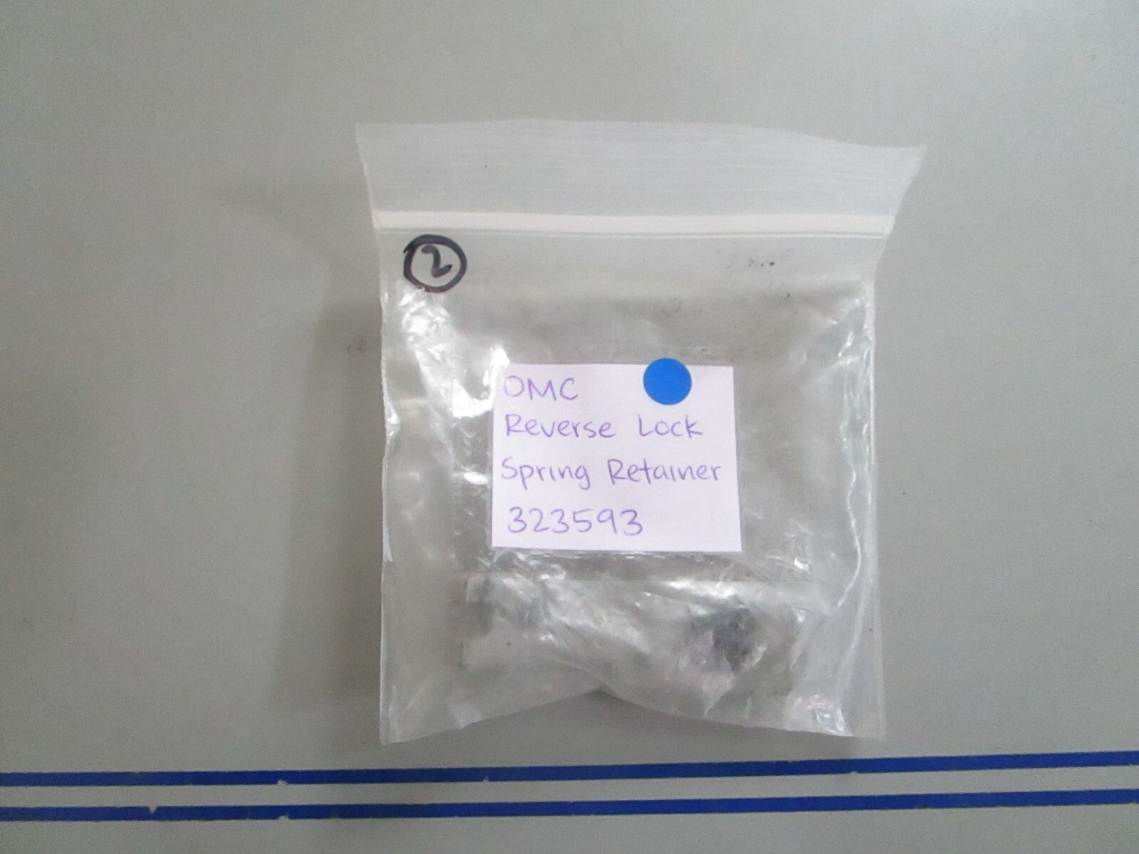 *NEW OEM* 0810 OMC Johnson Evinrude Reverse Lock Spring Retainer 323593 0323593