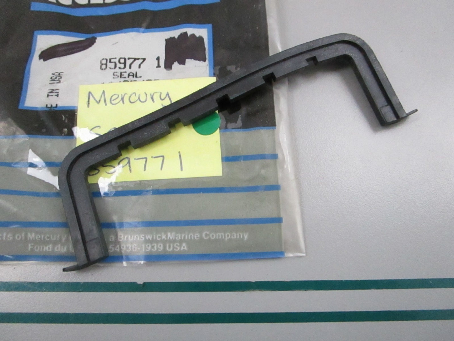 NEW OEM 859771 Mercury Quicksilver Seal 0810