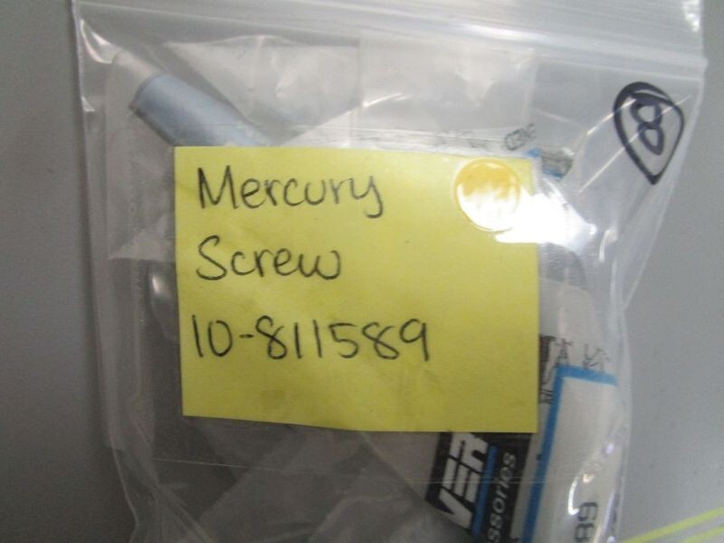 *NEW OEM* 0770 Mercury Quicksilver Screw 10-811589