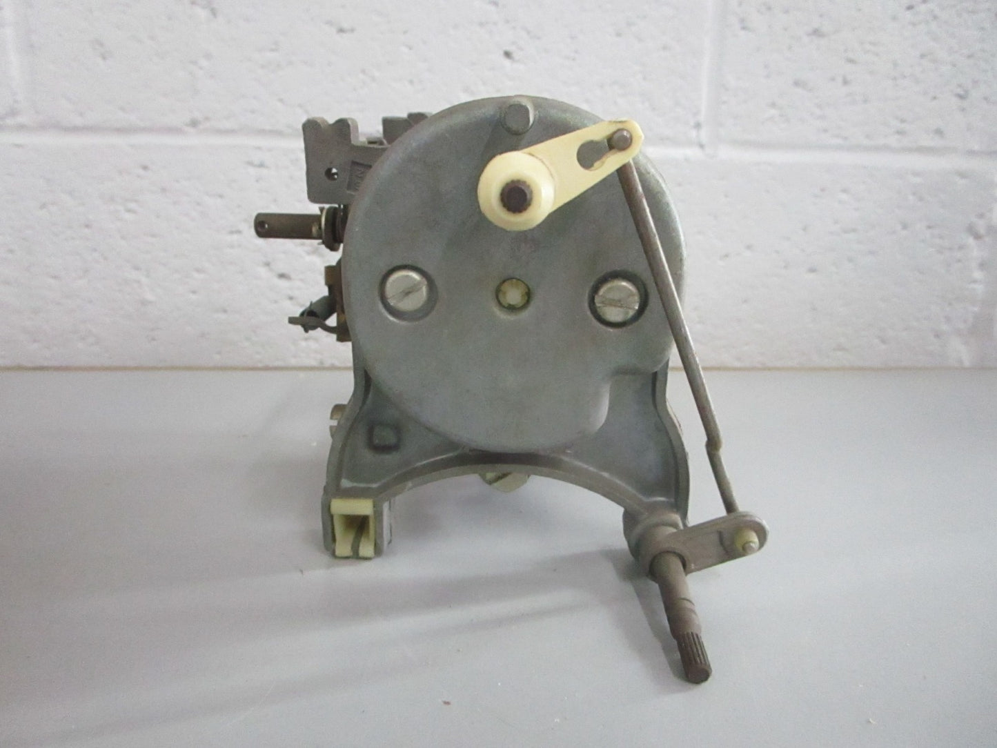 NEW OEM 278833 0278833 OMC Johnson Evinrude Carburetor 0820