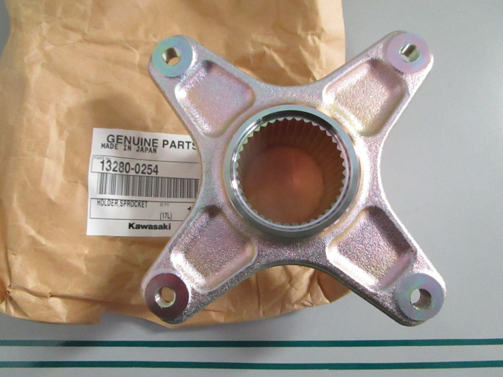 NEW OEM 13280-0254 Kawasaki Sprocket Holder 0820
