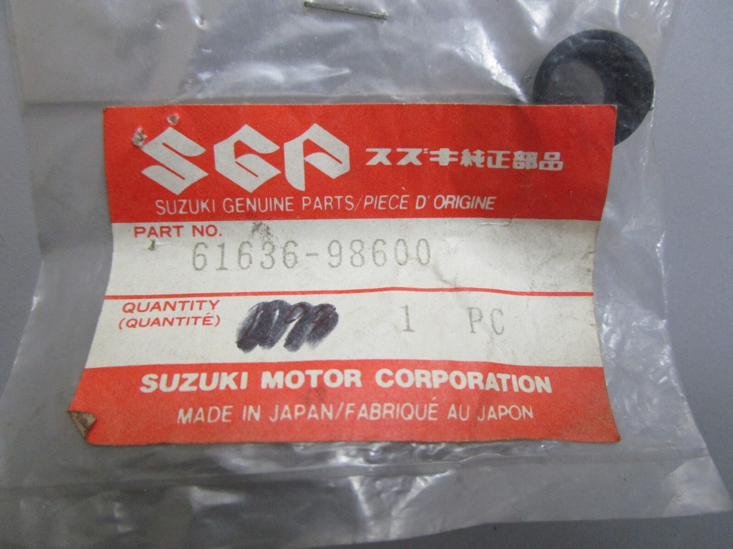 *NEW OEM* (LOT OF 5) 0810 Suzuki Cover 61636-98600