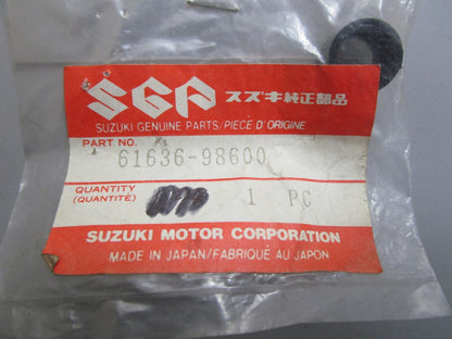 *NEW OEM* (LOT OF 5) 0810 Suzuki Cover 61636-98600