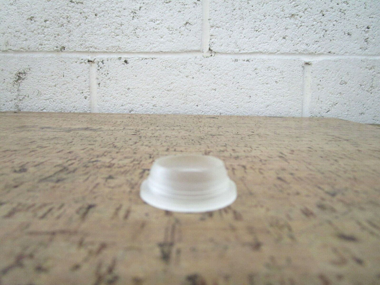 *NEW OEM* (LOT OF 3) 0750 OMC Johnson Evinrude GROMMET 353920 0353920