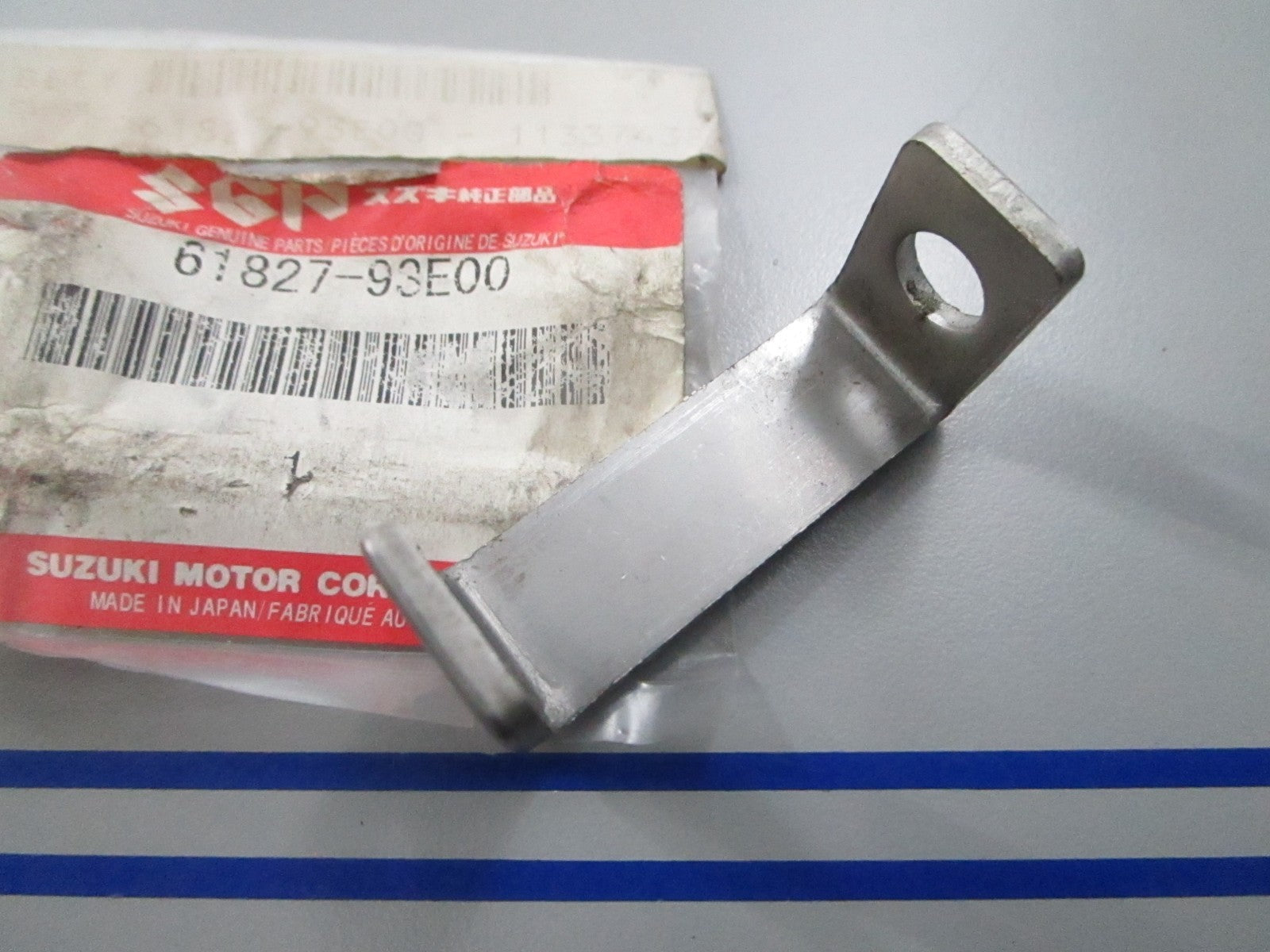 *NEW OEM* 0810 Suzuki Side Cover Holder 61827-93E00