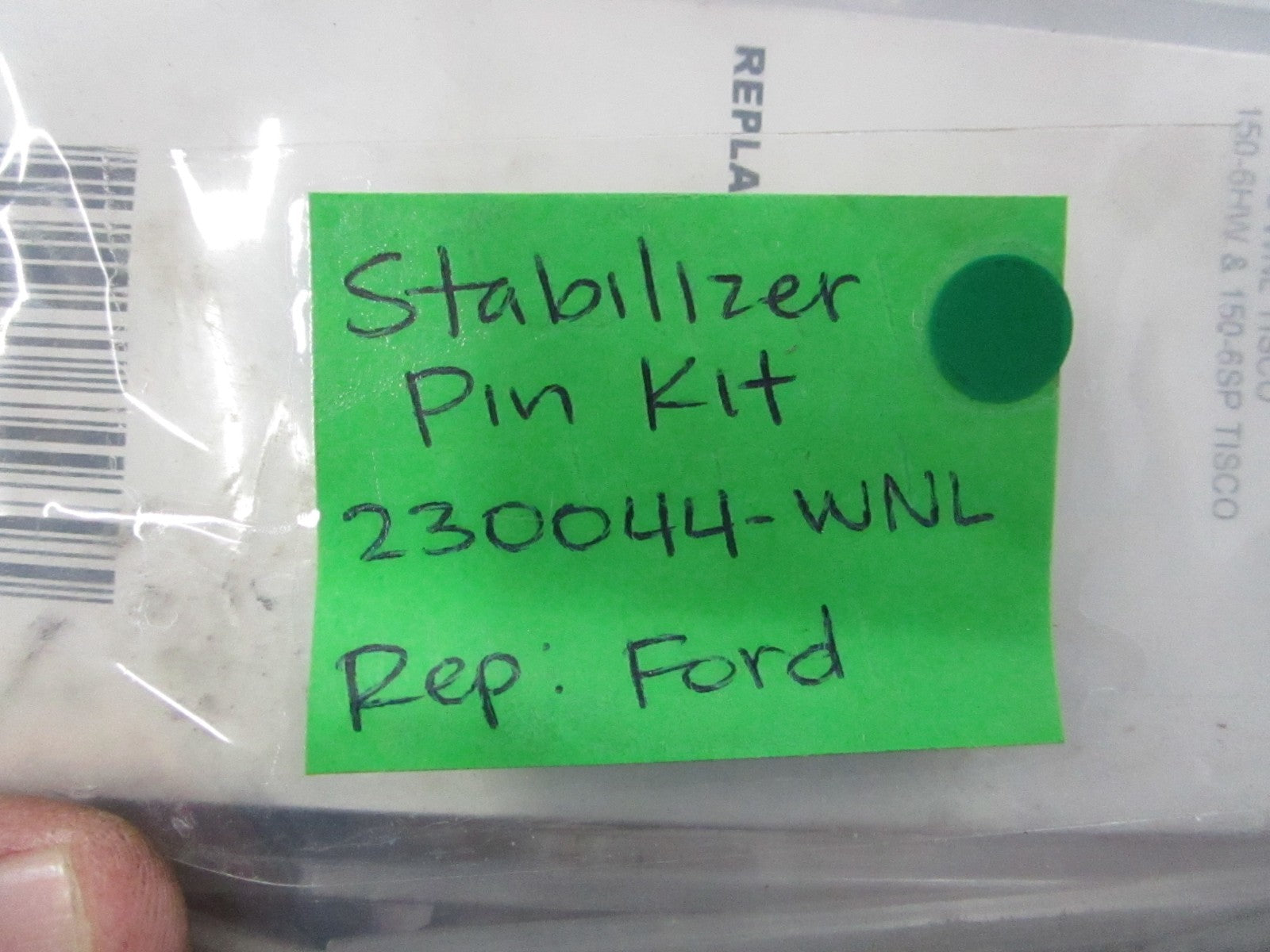 NEW 230044-WNL Replaces: Ford Stabilizer Pin Kit 0810
