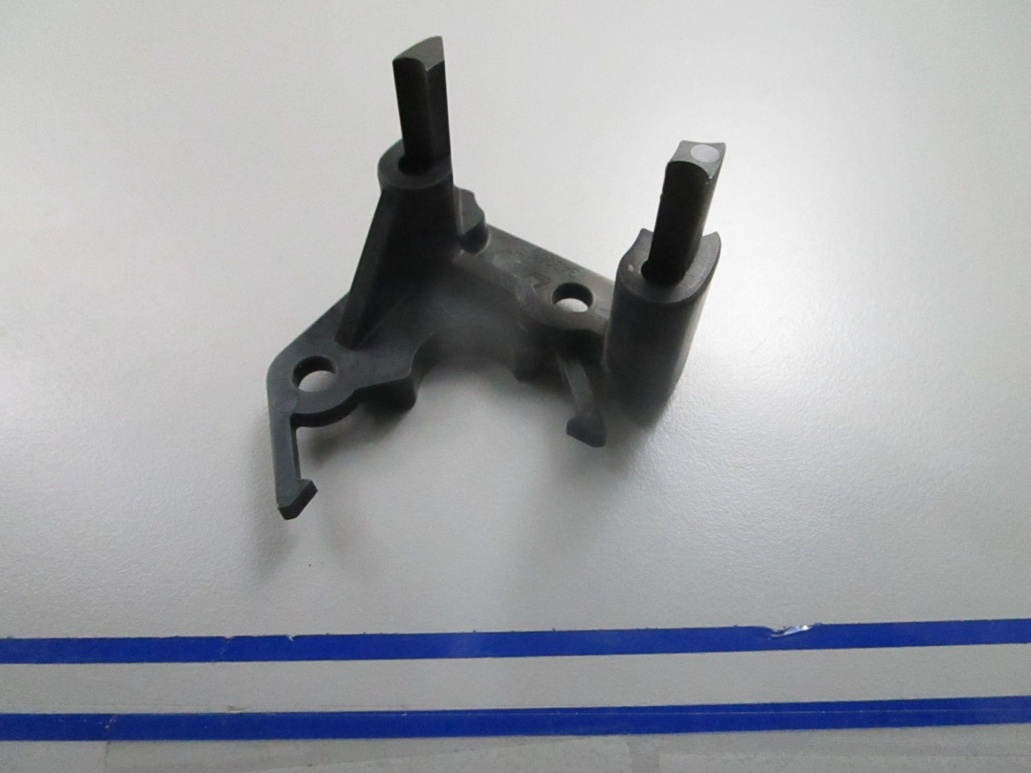 *NEW OEM* 0810 OMC Johnson Evinrude Throttle Sensor Retainer 343086 0343086