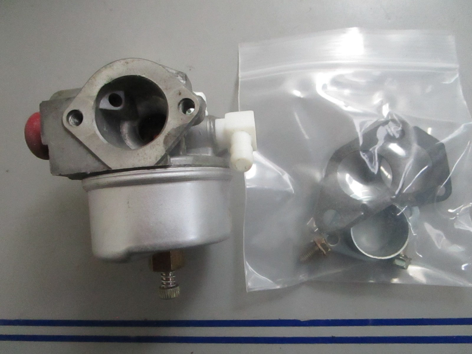 *NEW OEM* 0820 Tecumseh Carburetor Assy 632795A