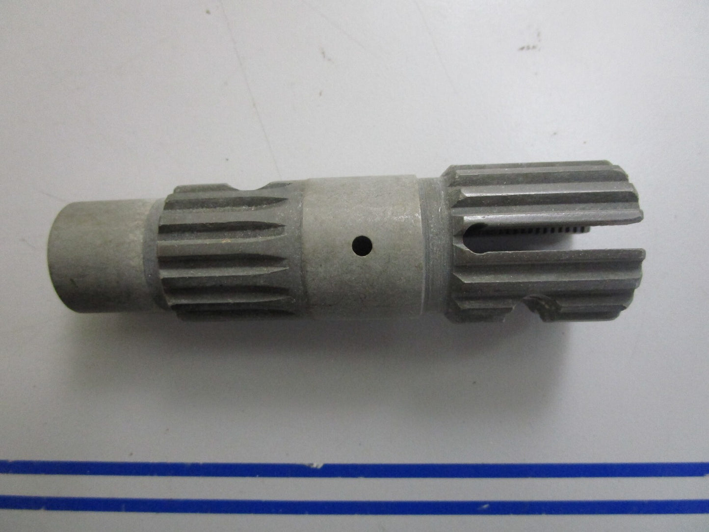 *NEW OEM* 0820 Mercury Quicksilver Upper Swivel Shaft 32582