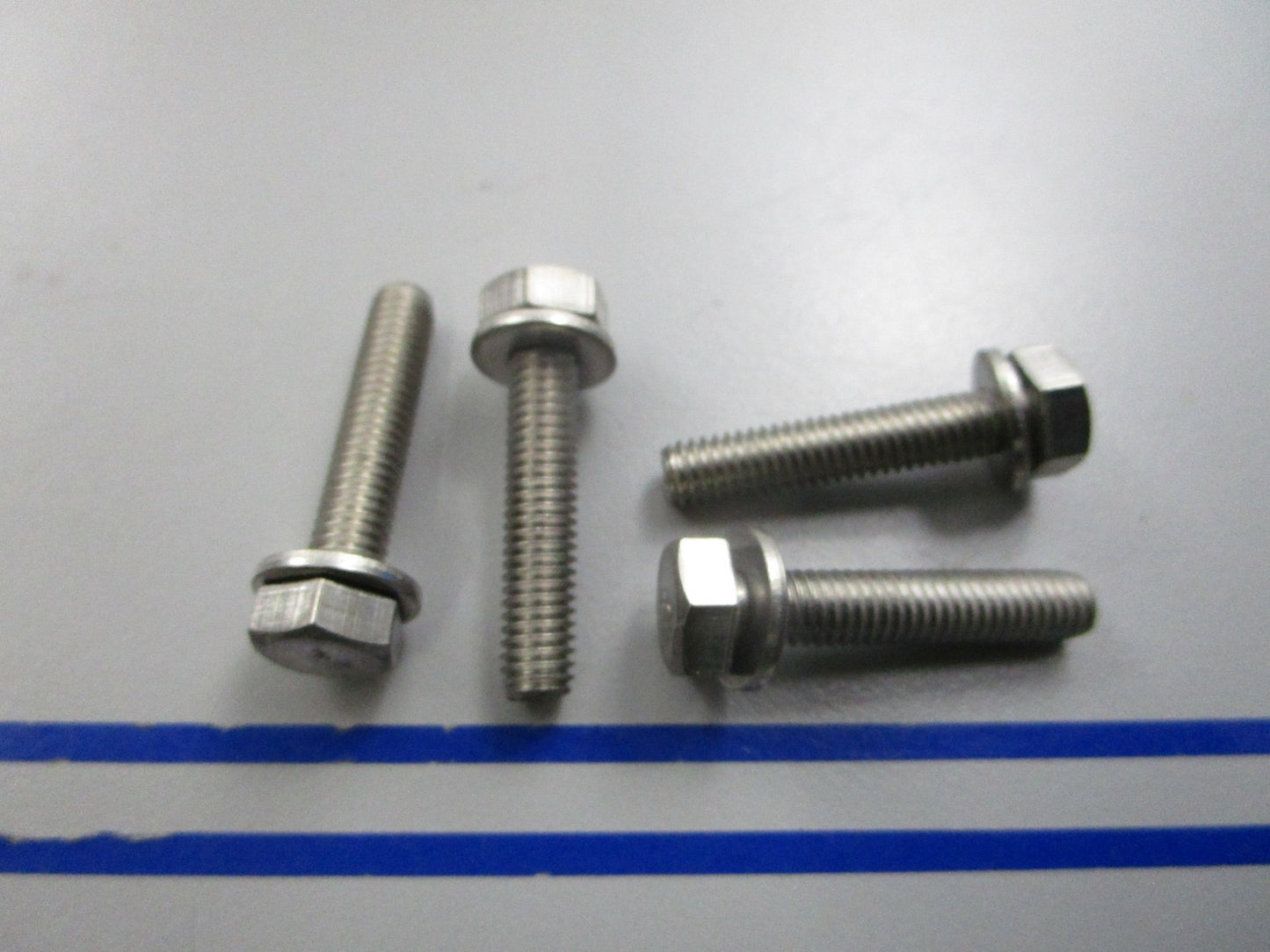 NEW OEM (LOT OF 4) 10-824832 7 Mercury Quicksilver Screw 0810