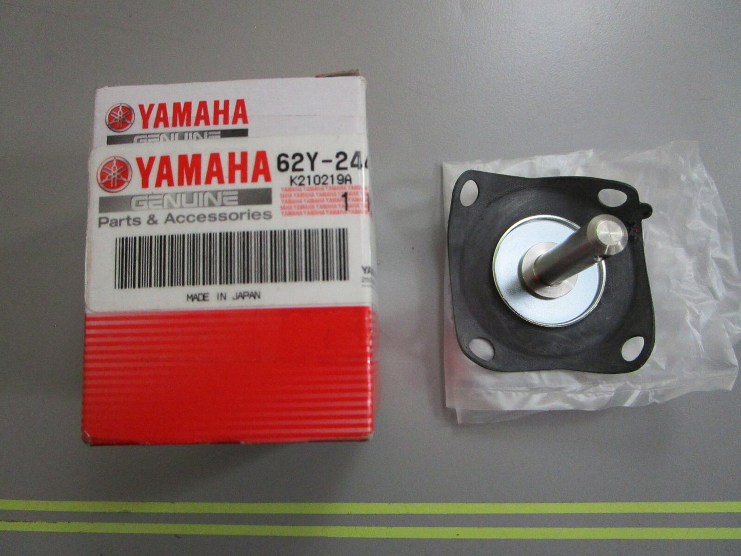 *NEW OEM* 0820 Yamaha Diaphragm 62Y-24411-02-00