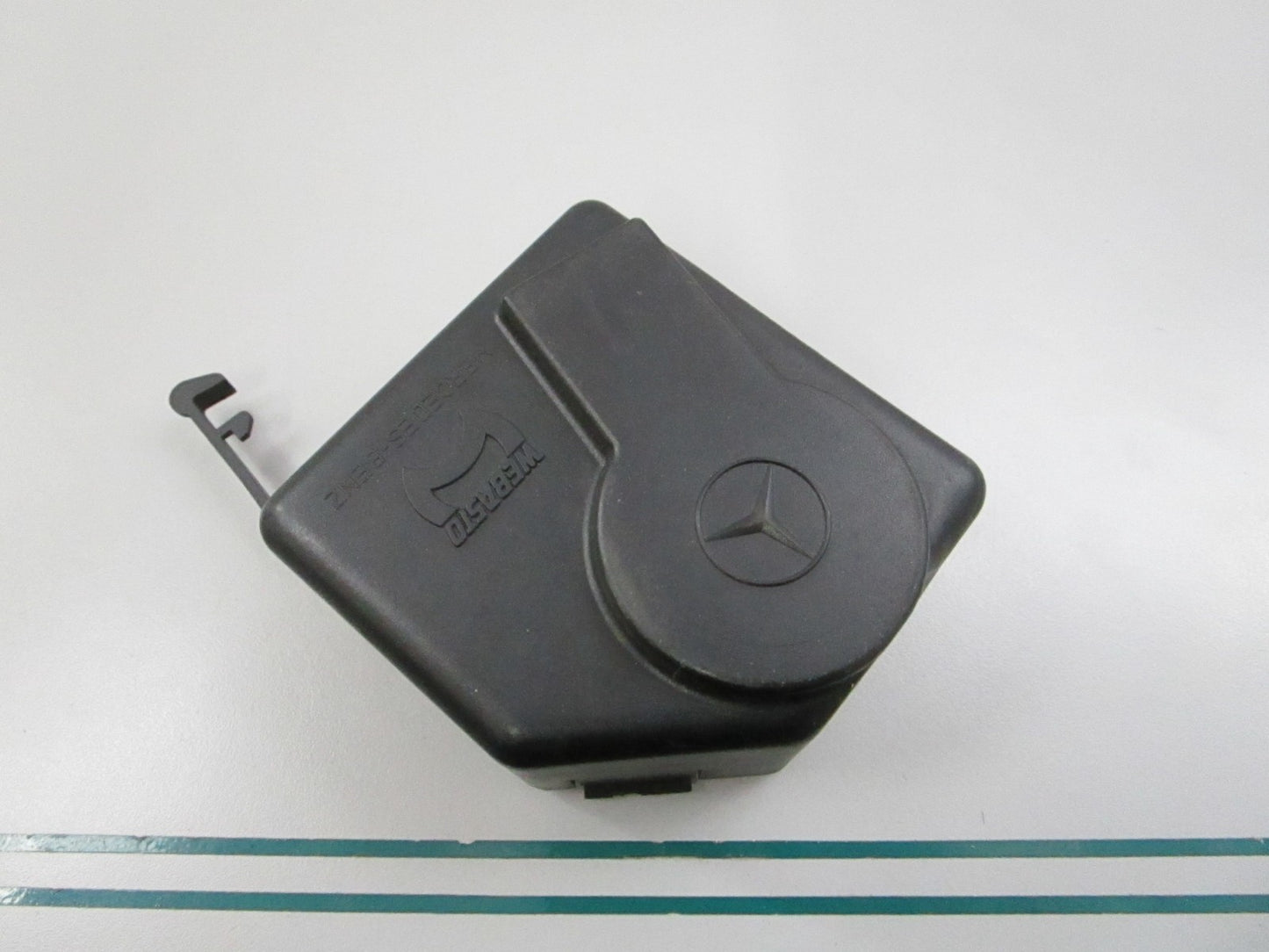 NEW OEM 1247820256 Mercedes-Benz Sunroof Motor Cover 0810