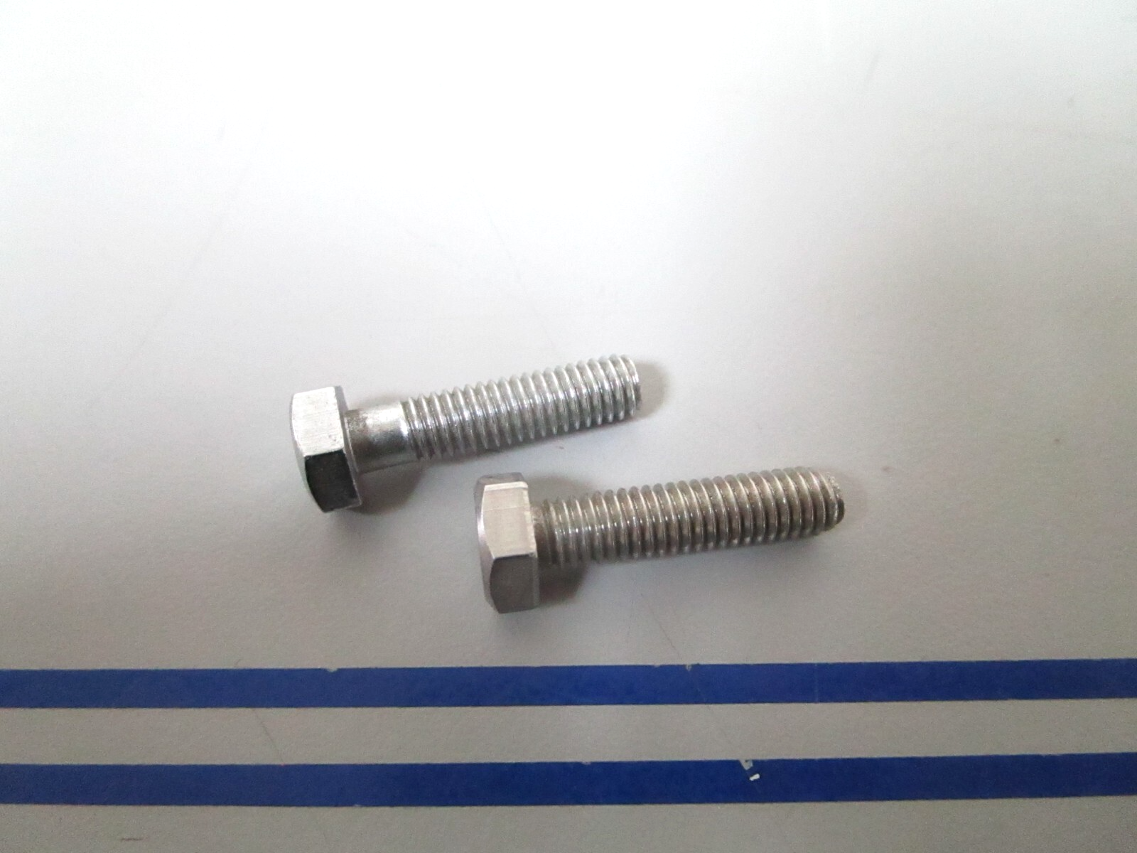 *NEW OEM* (LOT OF 2) 0810 Mercury Quicksilver Screw 10-82405M