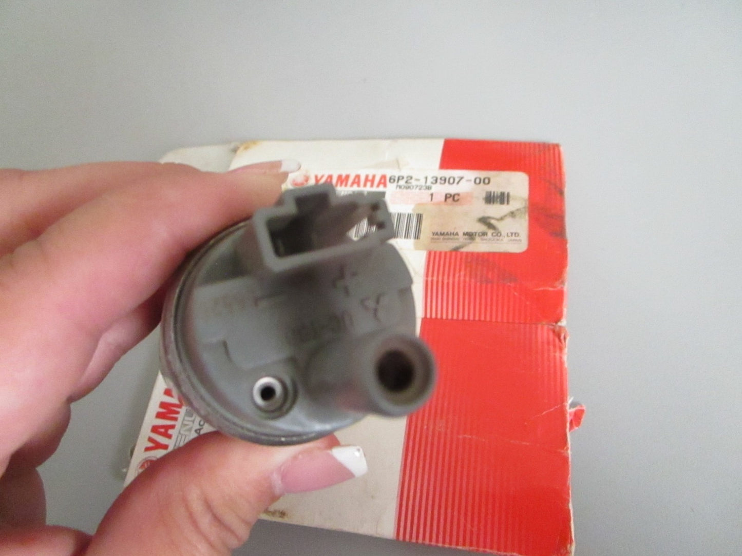 *NEW OEM* 0720 Yamaha 225 250 hp 2005 - 2010 Fuel Pump 6P2-13907-00-00