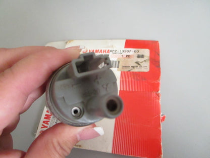 *NEW OEM* 0720 Yamaha 225 250 hp 2005 - 2010 Fuel Pump 6P2-13907-00-00