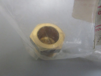 *NEW OEM* 0810 Volvo Penta Nipple 834621