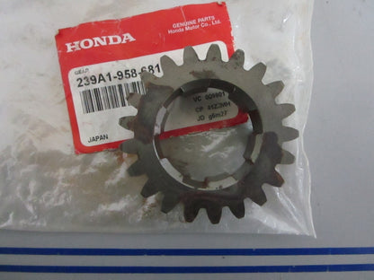 NEW OEM 239A1-958-681 Honda High-Drive Gear 0820